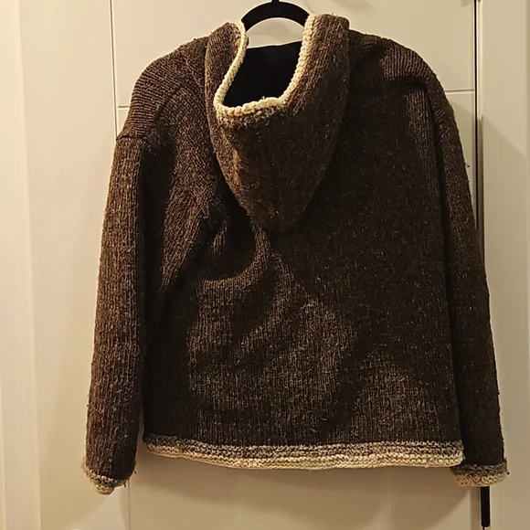 Vintage 100% Wool coat - Picture 2 of 9